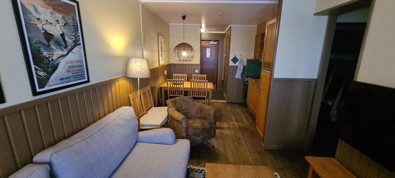 Stoten Mitt Apartment, Salen Eksteriør bilde